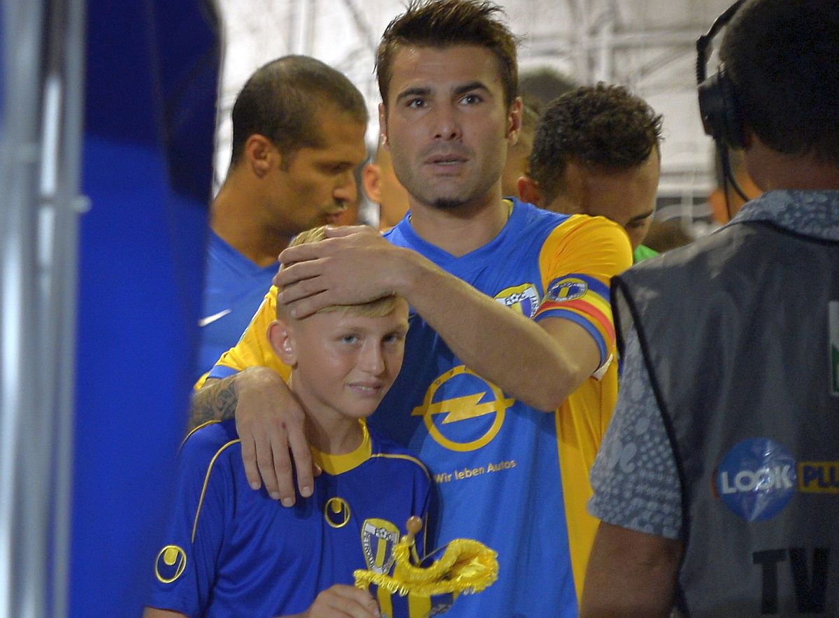 Cum va fi primit Adrian Mutu la Petrolul? Gestul pe care „Briliantul” îl vrea uitat: ce s-a întâmplat pe „Ilie Oană” acum 10 ani, chiar în fața peluzei