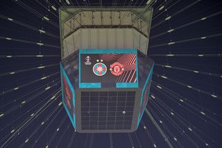 Au „sechestrat” și microfonul! UEFA a stabilit ce poate striga crainicul la un gol al FCSB-ului: „Maximum 10 secunde”