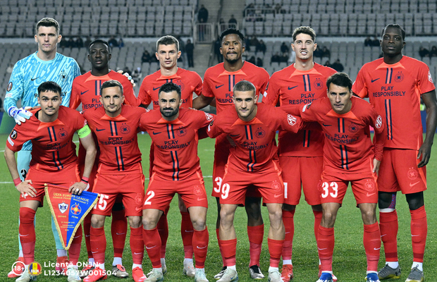 Dă FCSB lovitura de grație cu Man United? Trăiește o seară magică alături de Campioana României