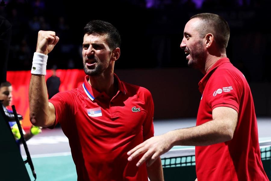 Novak Djokovic alături de Viktor Troicki Foto: Guliver/GettyImages Novak Djokovic are un nou antrenor la Roland Garros: un fost număr 12 mondial, suspendat pentru dopaj