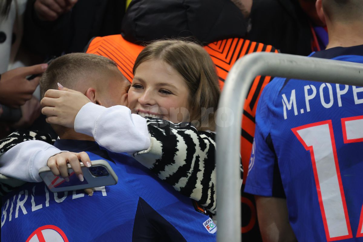 „Mândră de tine!” » Antonia a venit special din Italia pentru FCSB - Manchester United: „Să nu uiți asta!”