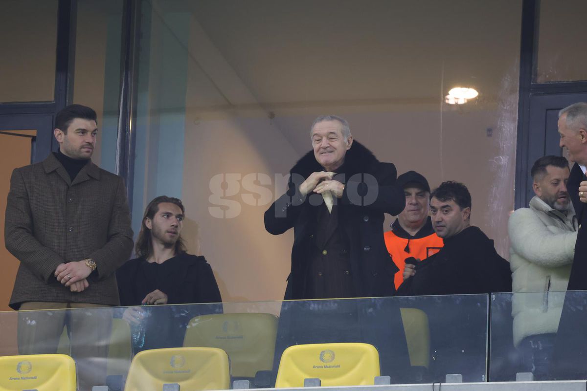 Oaspete special în loja lui Gigi Becali, la FCSB - Manchester United » Cum l-au surprins fotoreporterii GSP