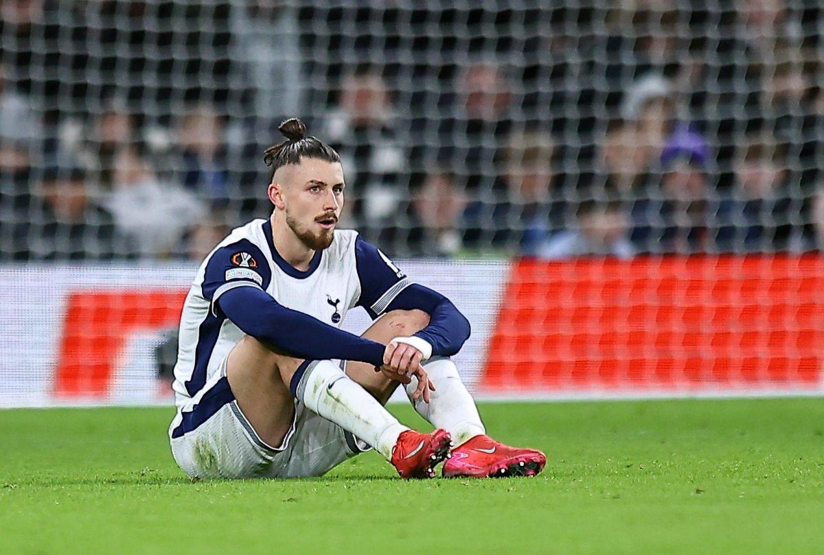 Radu Drăgușin s-a accidentat în Tottenham - Elfsborg