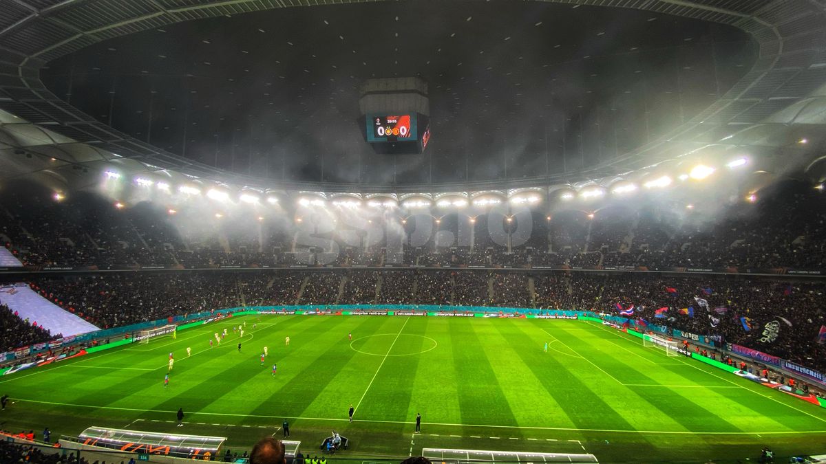 Scenografie în memoria lui Duckadam la FCSB - Man United