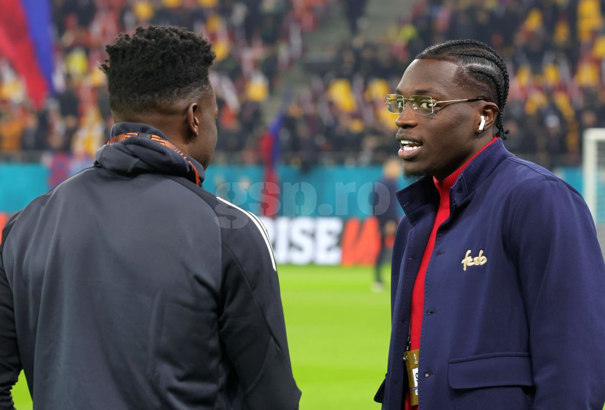 „Leii” între ei »  Joyskim Dawa l-a luat în primire pe starul lui Manchester United: imaginile surprinse pe Arena Națională