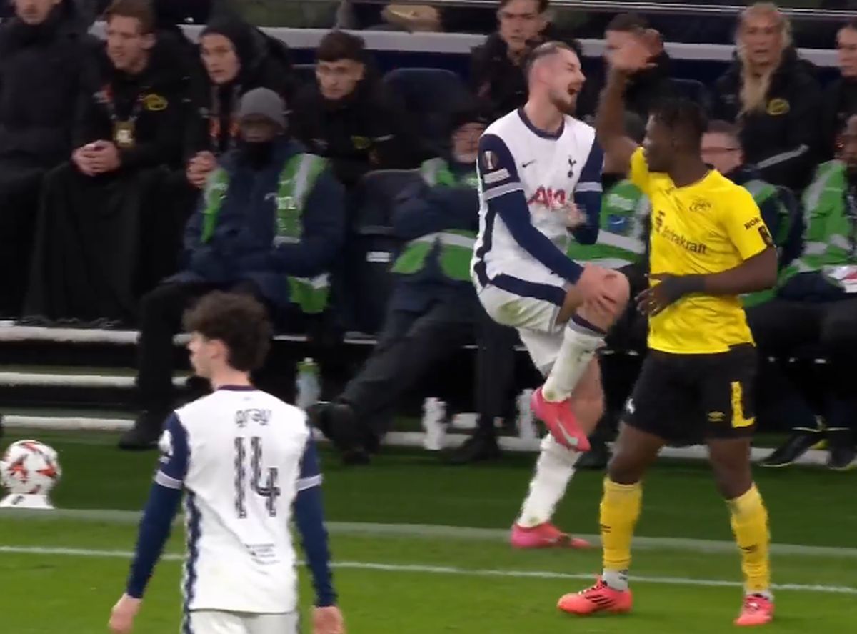 Radu Drăgușin s-a accidentat în Tottenham - Elfsborg