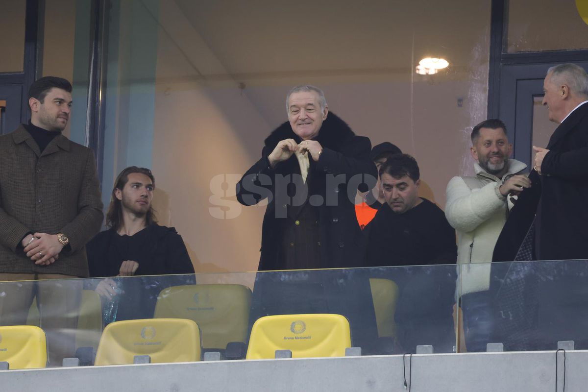 Oaspete special în loja lui Gigi Becali, la FCSB - Manchester United » Cum l-au surprins fotoreporterii GSP