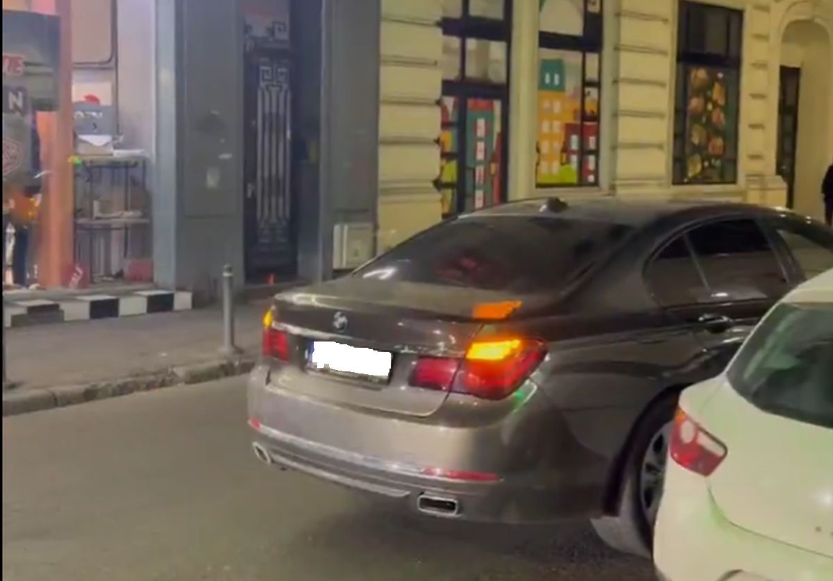 Un BMW pe avarii a blocat autocarul lui Manchester United în Capitală » A venit Poliția