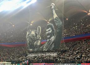 FCSB - Manchester United. Arena Națională, plină ochi: au acoperit și scările! » Scenografie impresionantă in memoriam Helmut Duckadam: „Legendele nu mor niciodată”