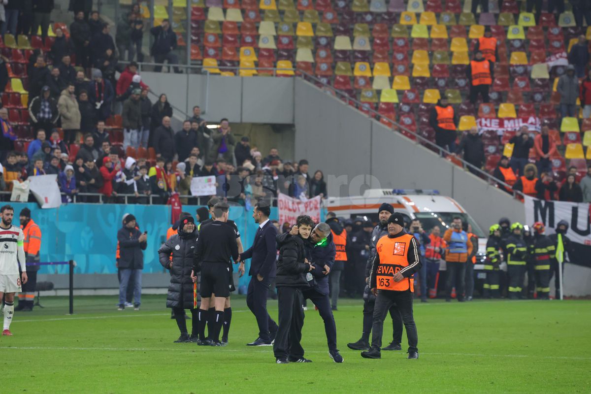 Note de la 4,5 la 7 pentru roș-albaștri în Daily Mail » Care a fost cel mai bun FCSB-ist în viziunea englezilor