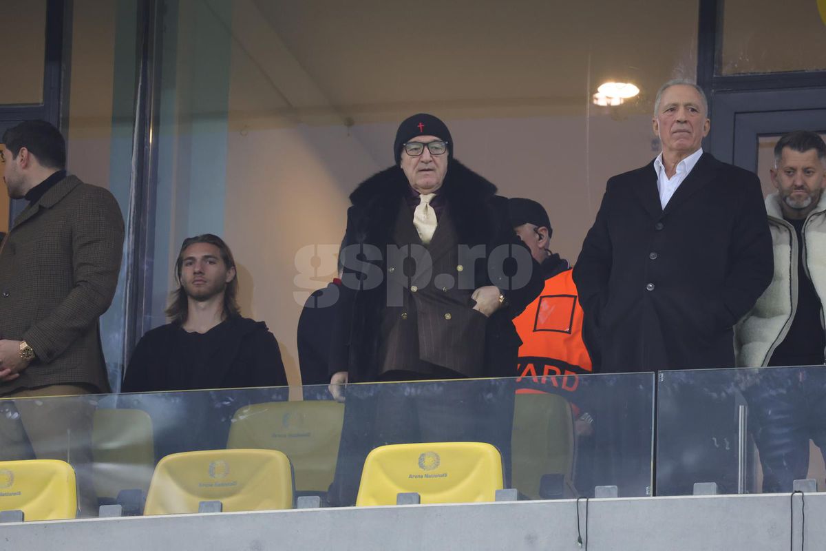 Oaspete special în loja lui Gigi Becali, la FCSB - Manchester United » Cum l-au surprins fotoreporterii GSP