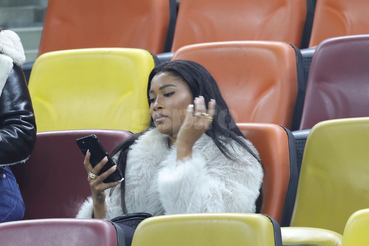 Mbali Malindi, iubita lui Siyabonga Ngezana, la meciul FCSB - Manchester United