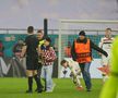 Un invadator a întrerupt meciul FCSB - Manchester United / FOTO: Sergiu Alexandru (Gazeta Sporturilor)