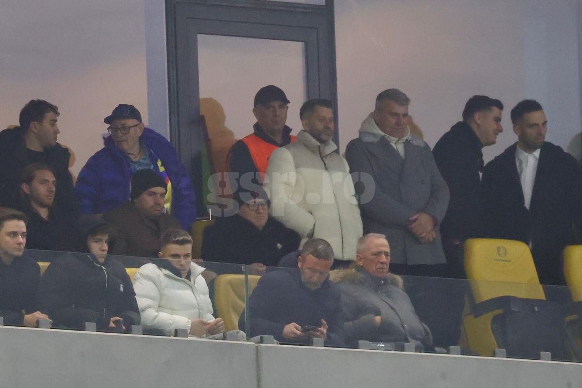 Becali a ordonat, Meme s-a conformat » Imagini incredibile: englezii au văzut pe viu cum se fac schimbările la FCSB!