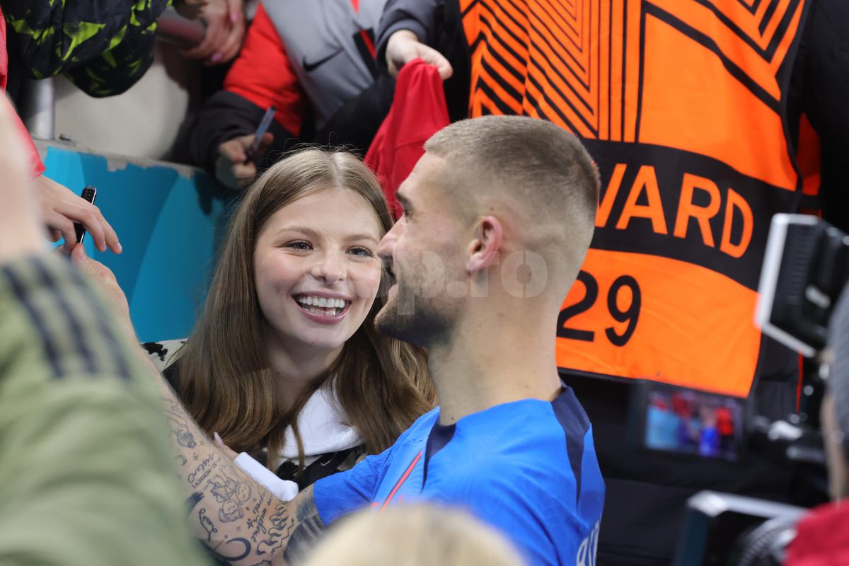 „Mândră de tine!” » Antonia a venit special din Italia pentru FCSB - Manchester United: „Să nu uiți asta!”