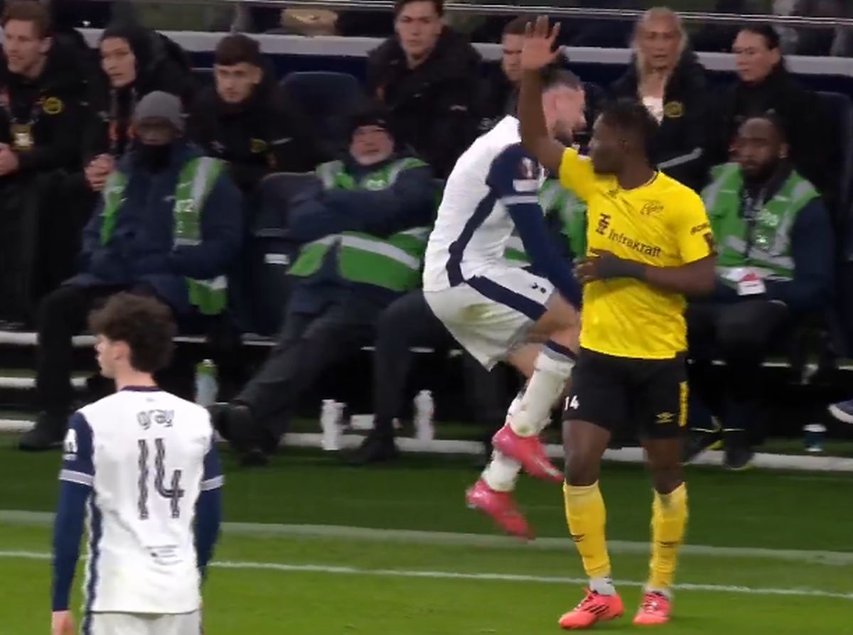 Radu Drăgușin s-a accidentat în Tottenham - Elfsborg