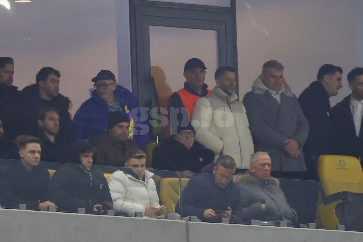 Becali a ordonat, Meme s-a conformat » Imagini incredibile: englezii au văzut pe viu cum se fac schimbările la FCSB!