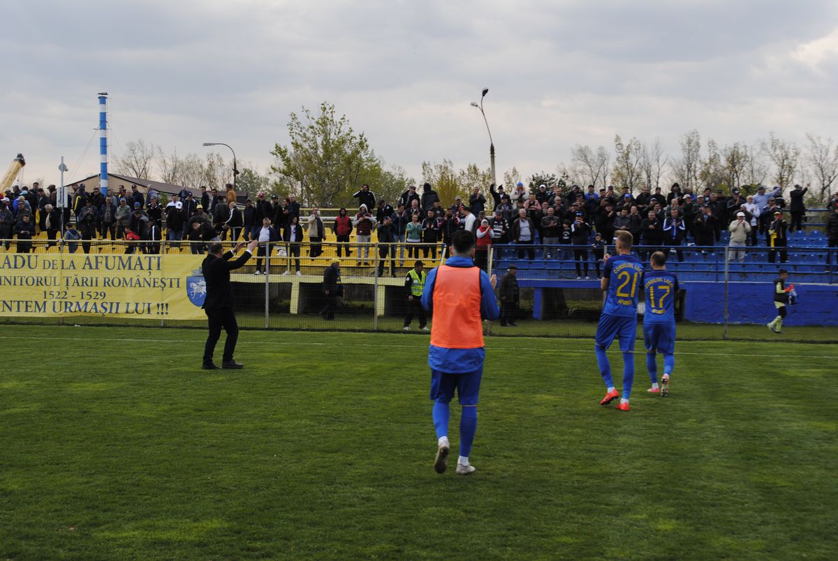 Localitatea din Ilfov aleasă pentru „o bază sportivă modernă, un stadion de fotbal ca la carte”: „Am avut astăzi o discuție aplicată, e nevoie!”