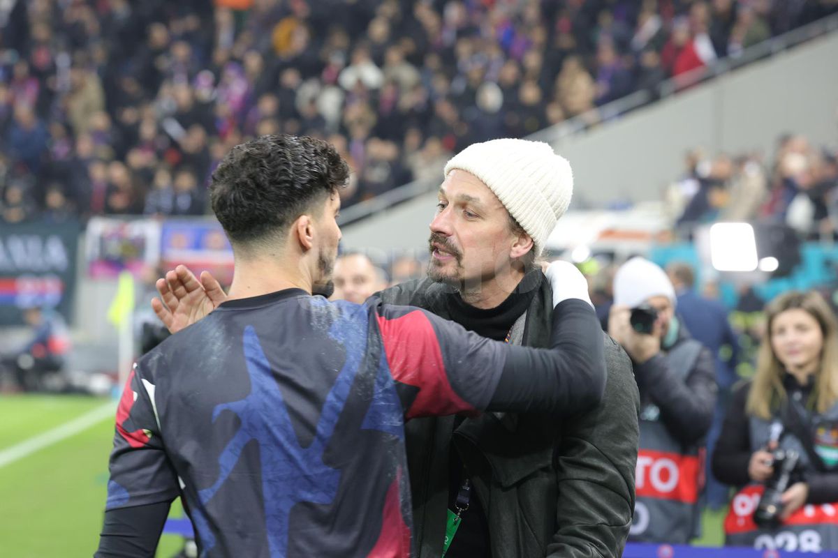 Îl recunoști? Apariție inedită la FCSB - Manchester United, duelul care a generat un interes fără precedent