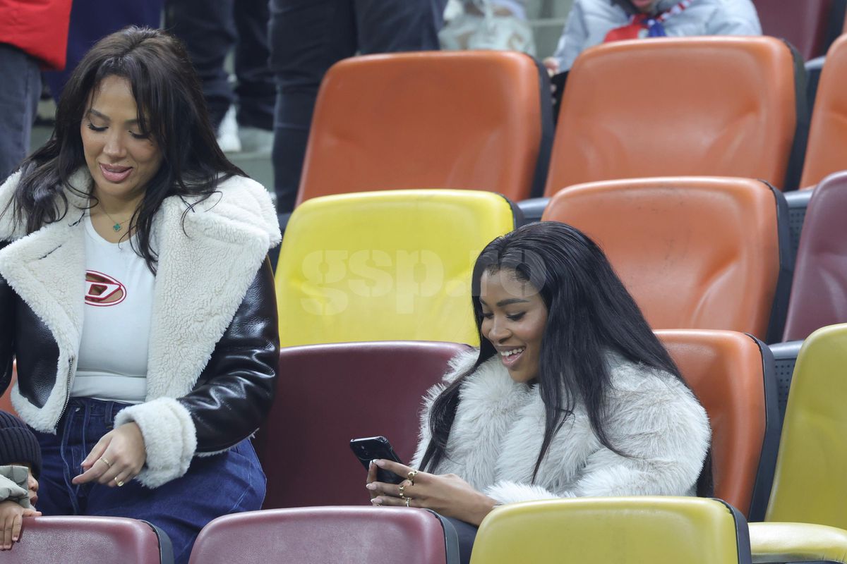 Soția fotbalistului de la FCSB a atras toate privirile înainte de FCSB - Manchester United