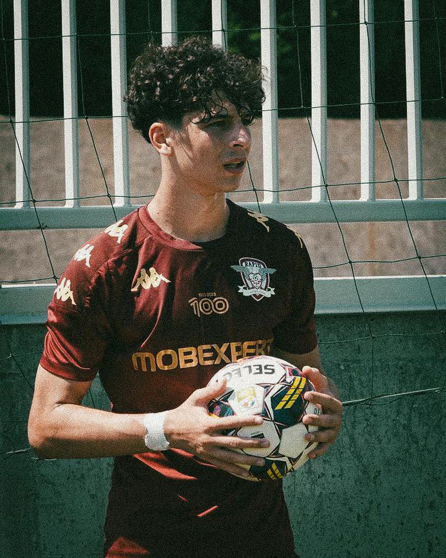 David Todoran, fiul lui Dinu Todoran, împrumutat la Metalul Buzău // FOTO: @FC Rapid Noi plecări în Giulești » Fiul fostului antrenor de la FCSB, cedat de Rapid