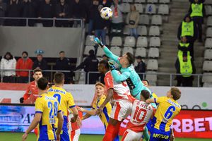 Dinamo - Petrolul, duel de tradiție pe „Arcul de Triumf” » Ocazie uriașă în minutul 3