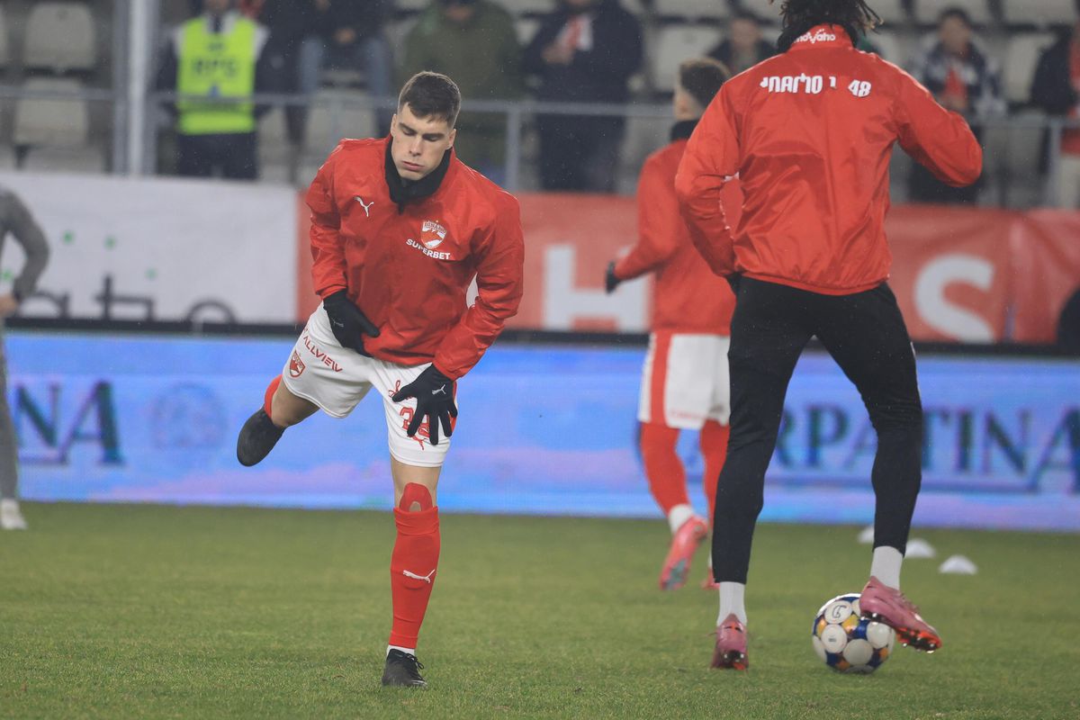 Devis Epassy o comite grav » Dinamo pierde puncte importante în lupta din vârful clasamentului