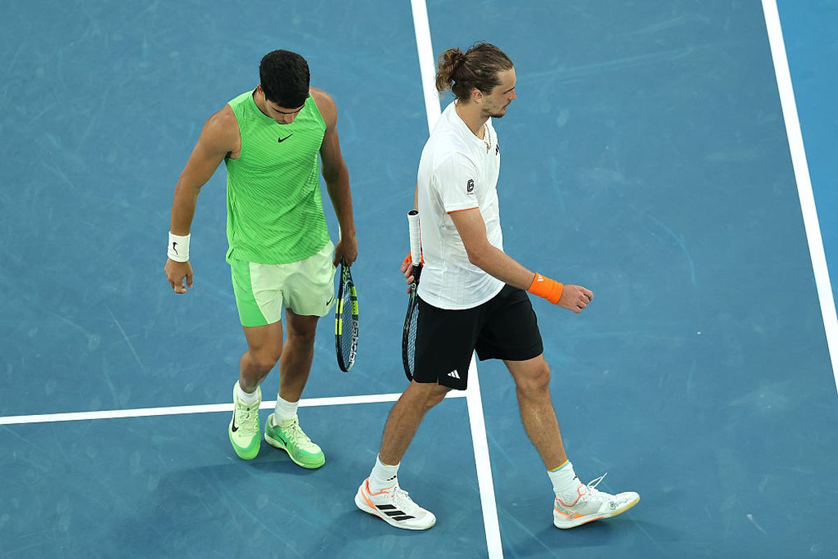 Carlos Alcaraz, triumfător în cea mai lungă semifinală din istoria Australian Open! Alexander Zverev a revenit de la 0-2 la seturi, dar nu s-a putut impune
