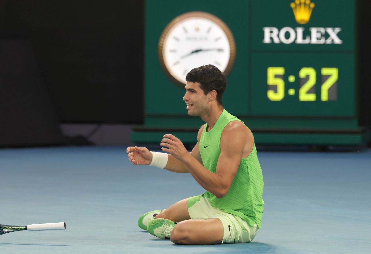 Carlos Alcaraz, triumfător în cea mai lungă semifinală din istoria Australian Open! Alexander Zverev a revenit de la 0-2 la seturi, dar nu s-a putut impune