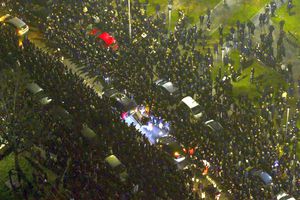 Momente sfâșietoare în Grecia! Sicriele cu fanii lui PAOK, morți în România, au ajuns pe stadion la Salonic