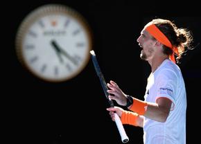 În timpul semifinalei de la Australian Open, Sascha Zverev și-a ieșit din fire și s-a luat de Alcaraz și de Sinner: „Mereu îi protejați pe cei doi!”