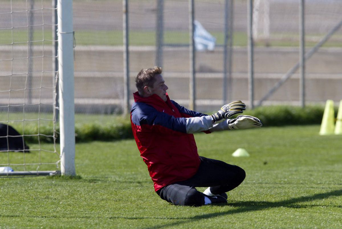 VIDEO Peluza Sud Steaua i-a adus un ultim omagiu lui Martin Tudor, în fața arenei din Ghencea