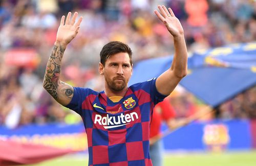 Lionel Messi (32 de ani), căpitanul Barcelonei, anunţă că echipa acceptă tăierea de 70% a salariilor
