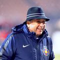 Valeriu Argăseală e un împătimit al poeziilor