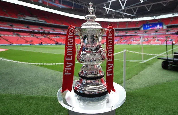 Revin fanii luna viitoare! Meci-experiment înainte de marea redeschidere din Anglia