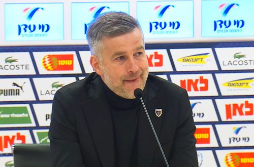 Conferința lui Edi Iordănescu (43 de ani), de la finalul remizei cu Israel, scor 2-2, a avut parte de o mică scăpare.