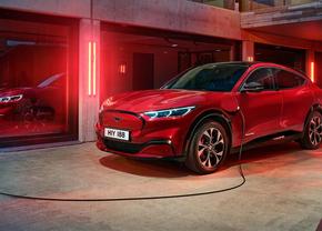 Mustang Mach-E, primul SUV electric Ford te poate face să te îndrăgostești de mașinile electrice