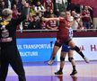 Rapid, victorie cu SCM Râmnicu Vâlcea » Momente de panică în final: Jovana Kovacevic s-a prăbușit pe parchet
