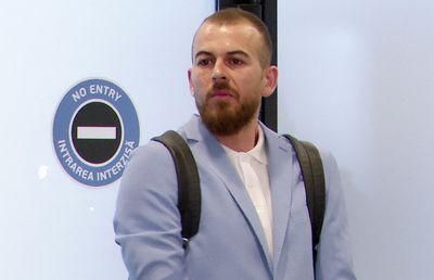 Scenele care nu s-au văzut la TV » Răbufnirea lui Denis Alibec: „Tu nici nu zici că ești româncă... Mai spuneți și voi «Bravo, bă băieți!»”