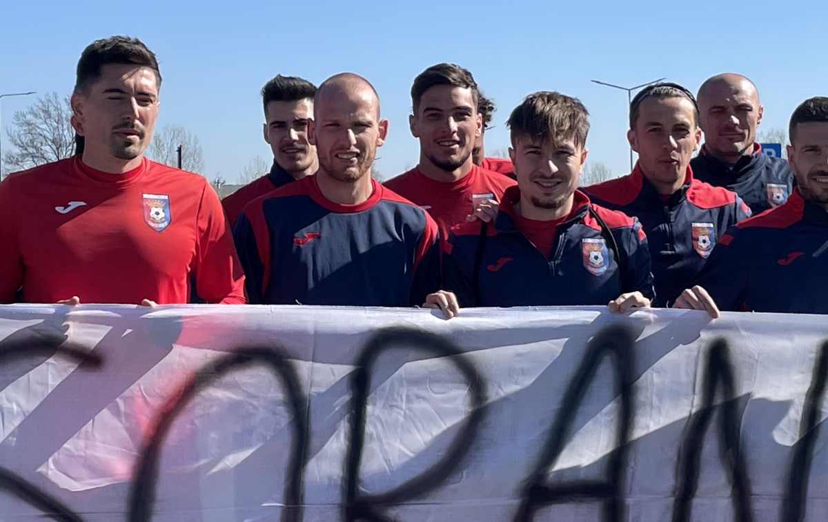 „Ne face mândri!” » Fotbaliștii echipei din Liga 1 au venit la antrenament cu un mesaj pentru Sorana Cîrstea: „Ce reușește este de apreciat”