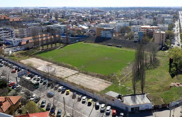 Buldozerele au intrat astăzi pe legendara arenă a României: „Mulțumim pentru toate amintirile”