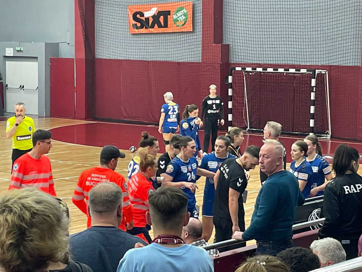 Rapid, victorie cu SCM Râmnicu Vâlcea » Momente de panică în final: Jovana Kovacevic s-a prăbușit pe parchet