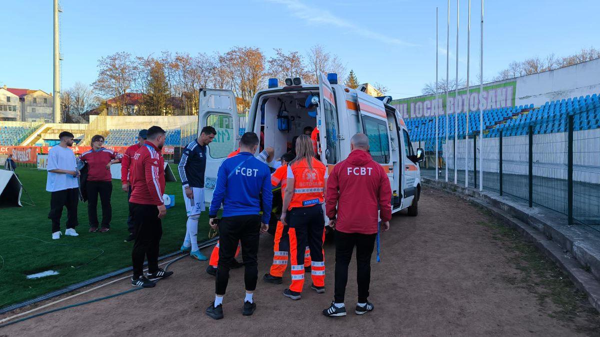 Transportat la spital, imediat după Botoșani - Poli Iași » S-a accidentat la o fază care nu anunța nimic