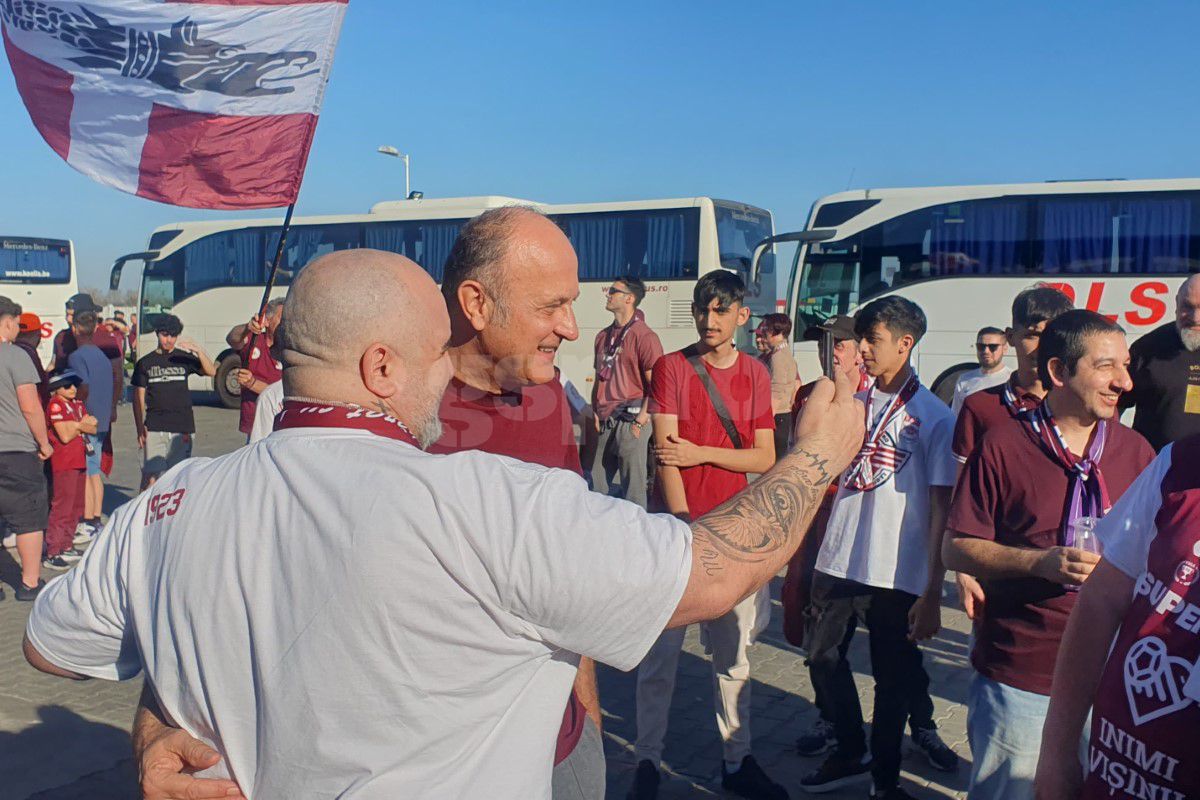 Dan Șucu mănâncă parizer alături de suporterii Rapidului