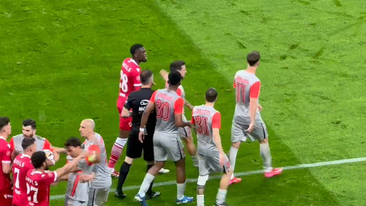 DINAMO - FCSB/ Miculescu s-a bucurat în fața PCH