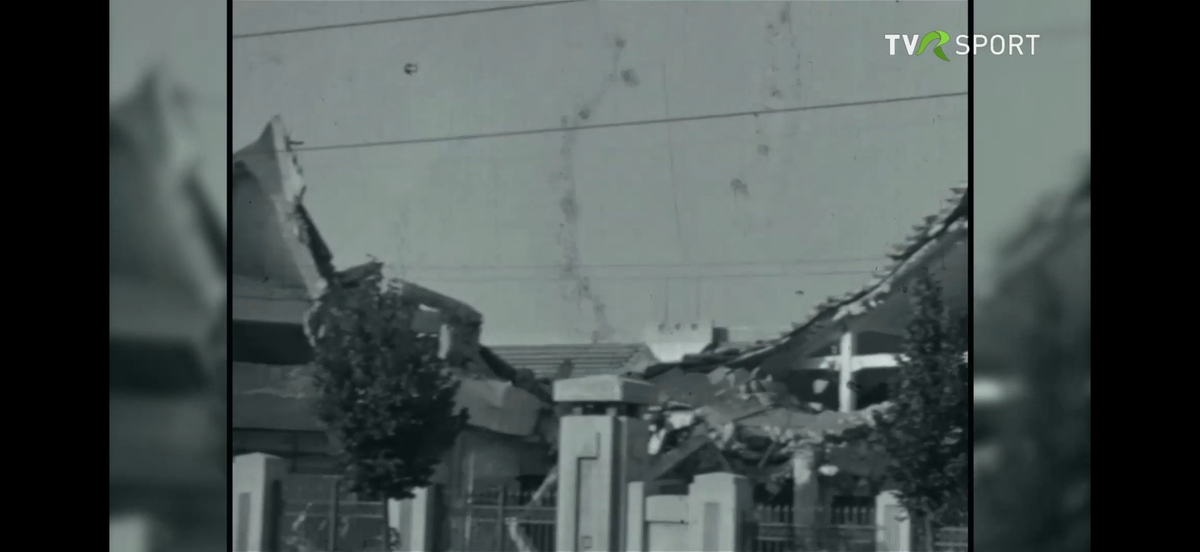 Imagini în premieră difuzate de Televiziunea Română » Cum a fost devastat stadionul Rapid în bombardamentele din 1944!