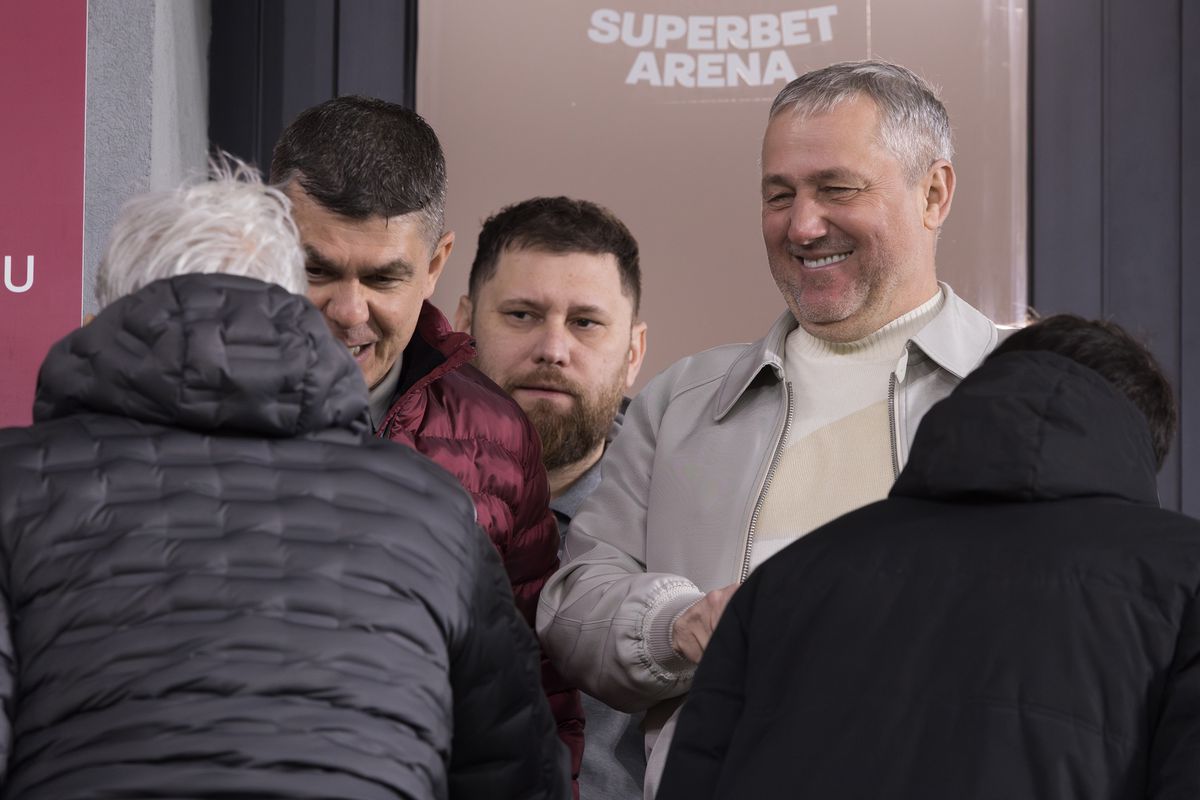 Gazeta a întrebat, Rădoi a dat răspunsul » Universitatea Craiova schimbă abordarea pentru „dubla” cu CFR Cluj: „Luăm în calcul inclusiv așa ceva”