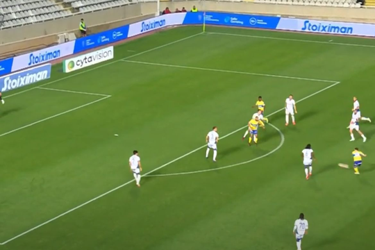 Marius Corbu, gol pentru APOEL în Cipru. FOTO: captură