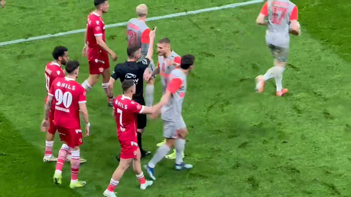 DINAMO - FCSB/ Miculescu s-a bucurat în fața PCH