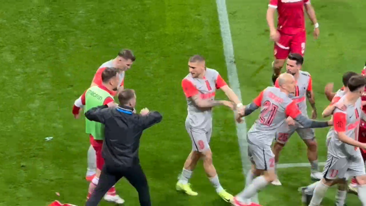 DINAMO - FCSB/ Miculescu s-a bucurat în fața PCH